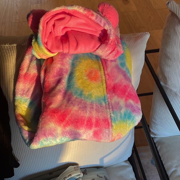 Fall Ready! Pack of girls clothes (size 7-9) - Picture 4 of 6